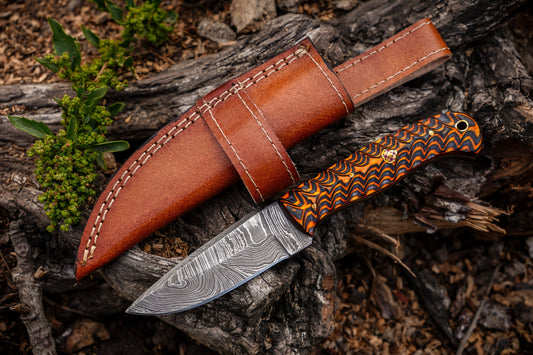 Damascus Steel Hunting Knife – Twist Pattern | 300 Layers
