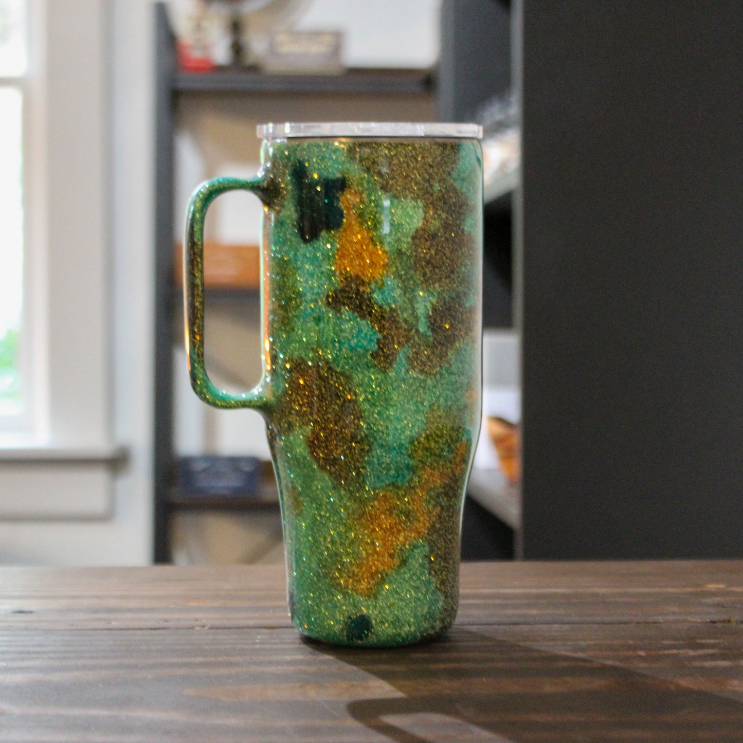 LLB-042 Glitter Camo 24oz Curved Handle Tumbler