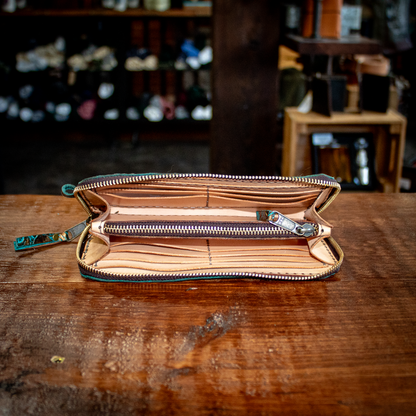 Paris Zipper Clutch